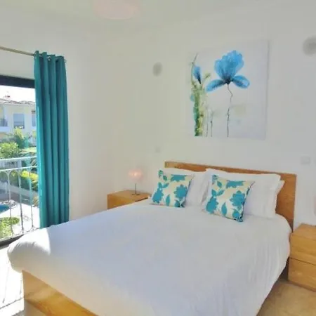 Condominium Porto De Mos Lägenhet